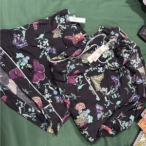 Victorias Secret Floral Butterfly Print Panjama Set